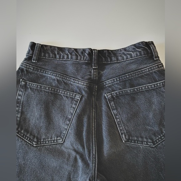 Reformation Cynthia Crop High Relaxed Jean - Picture 6 of 14